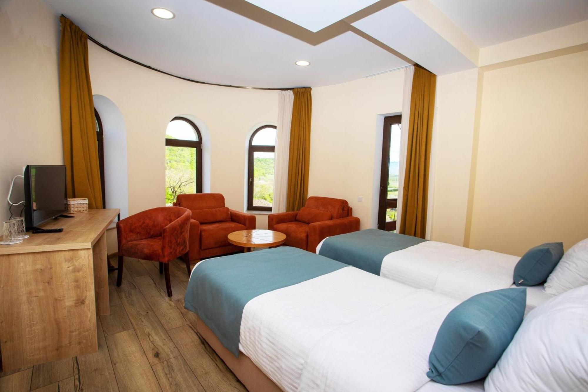 Babaneuris Marani Hotel Exterior photo